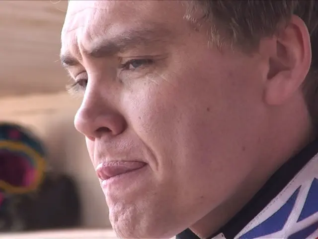 Right-sided headache origins, significance, and swift alleviation strategies explained.