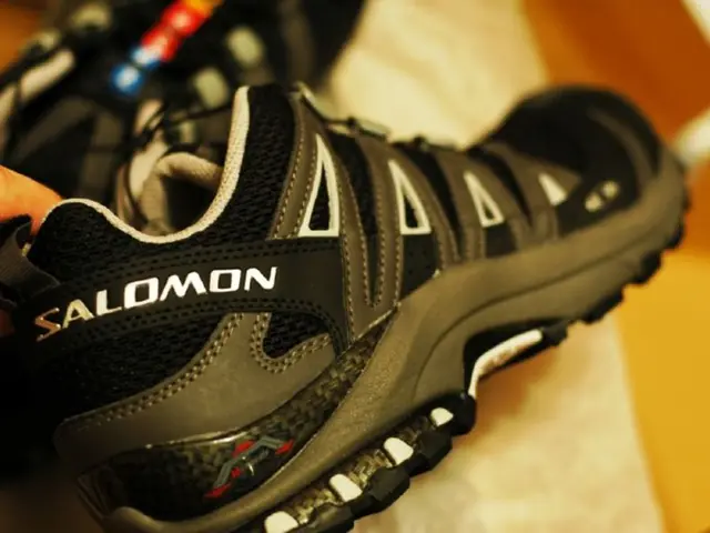 Is consuming salmon skin safe and what are its potential health benefits?