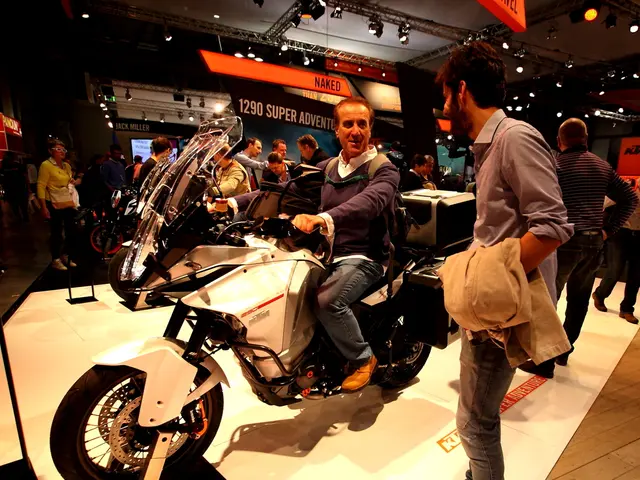 Justin Bieber's recent selfie sparks conversation around potential health issues