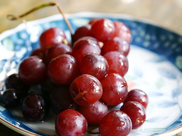 Information obtained on daily cherry intake from a doctor's consultation.
