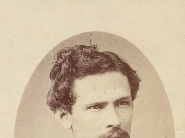 Transformed Headline: John Goodman undergoes significant transformation