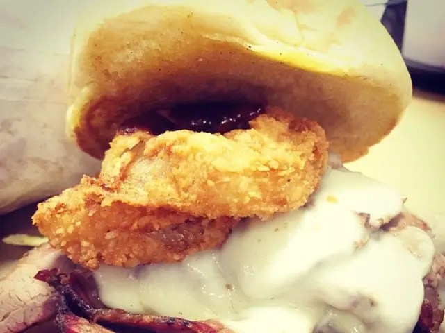 Morning rituals for quicker fat loss: Consuming coffee instead of drinking it before breakfast