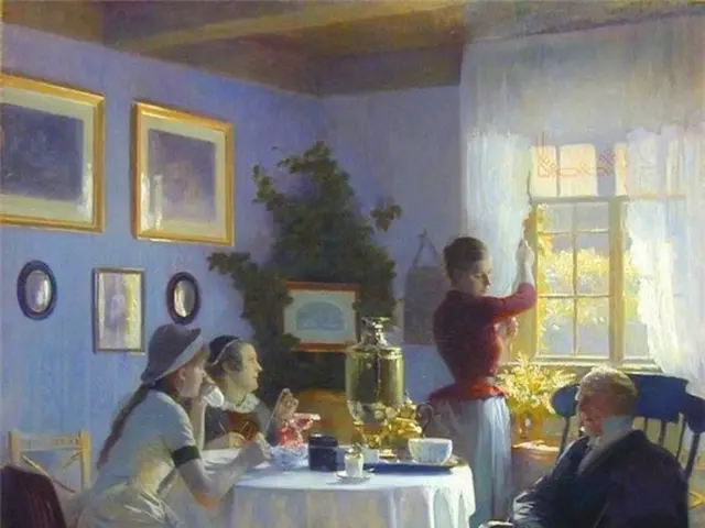 Unconventional Figure: Eliza Kutch