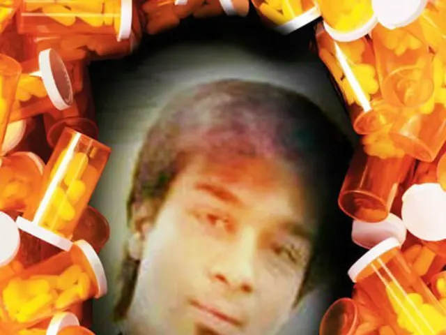 Child critically ill after excessive painkiller intake