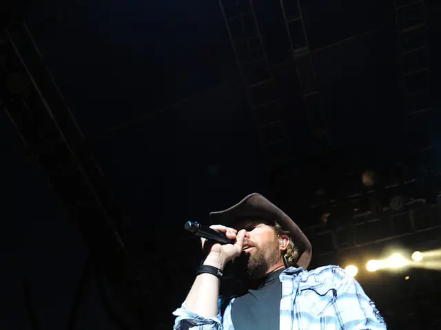 Thyroid Cancer Type 1 (PTC): Symptoms and Beyond