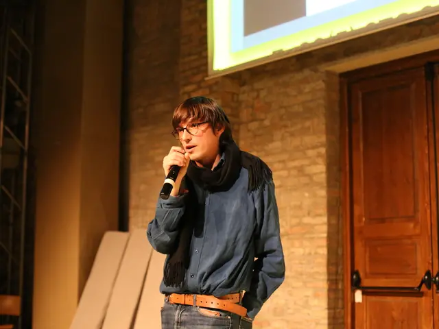 Revolutionary Brain Interface Accurately Decodes Mental Conversations