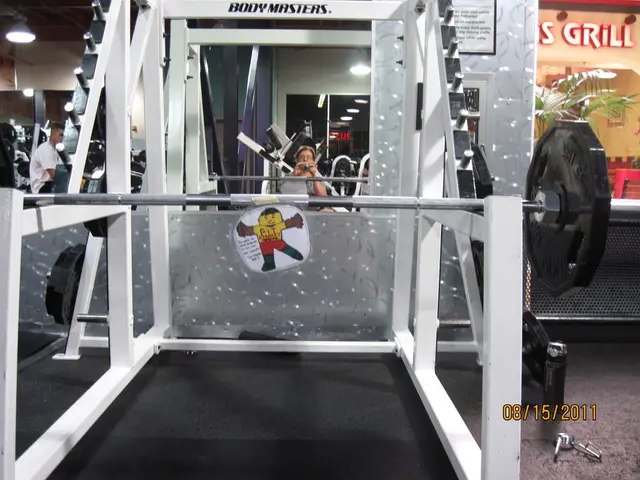 Women's Summer Fatigue Conquered at Gym Building